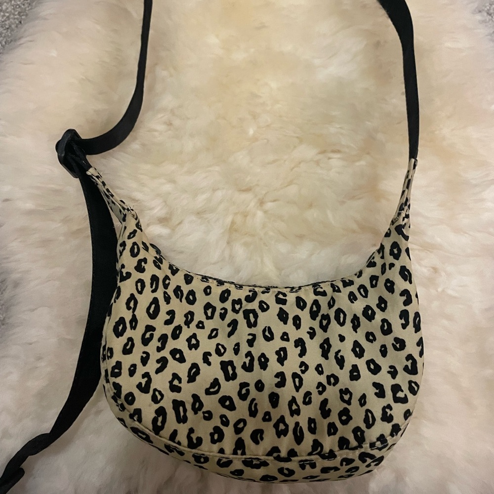 Baggu Mini Nylon Crescent Bag in Cheetah